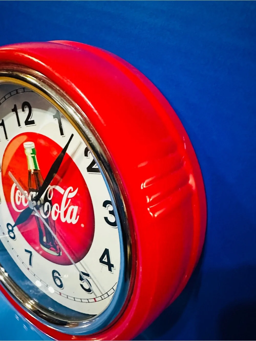Coca Cola  Red Wall Clock Retro Diner Style Metal Case Glass Lens Bottle Logo 9”